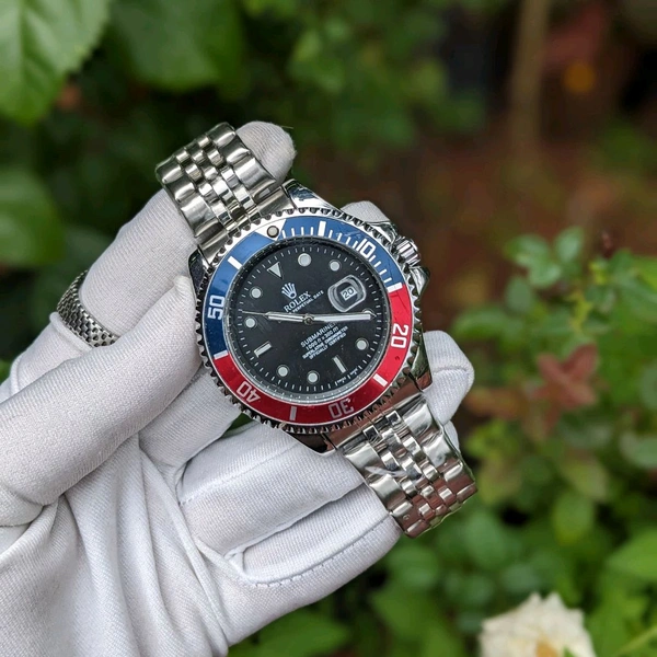 Analog Quartz Movement Watch With High Quality Strap Best finishing Body & Case