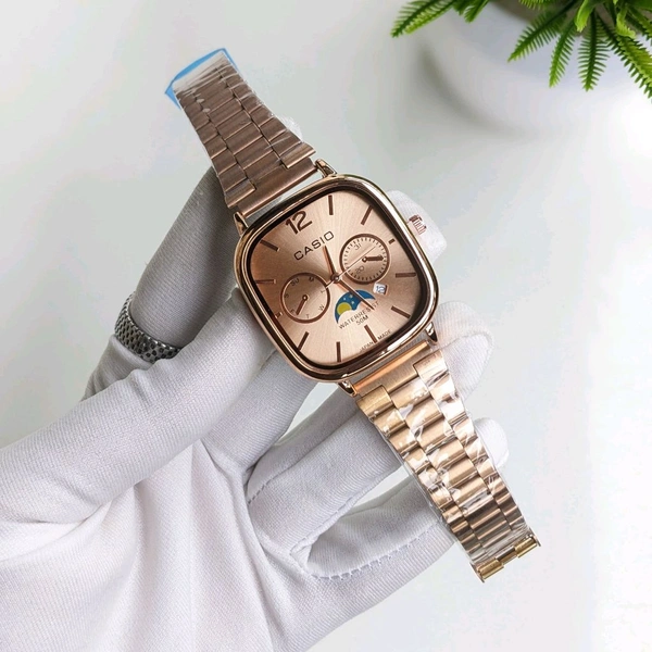 Analog Quartz Movement Watch With High Quality Strap Best finishing Body & Case