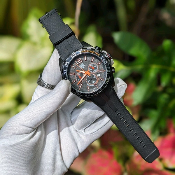 Analog Quartz Movement Watch With High Quality Strap Best finishing Body & Case