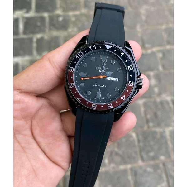 Analog Sportive Series Durable High Quality Quartz Movement Watch With Free Name Brand Box Packing