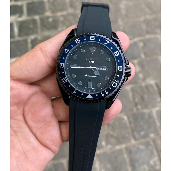 Analog Sportive Series Durable High Quality Quartz Movement Watch With Free Name Brand Box Packing