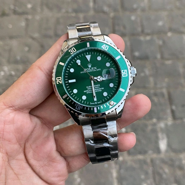 Analog Submariner High Quality Quartz Movement Collection With High Quality Strap Best finishing Body & Case