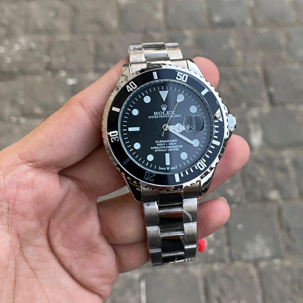 Analog Submariner High Quality Quartz Movement Collection With High Quality Strap Best finishing Body & Case