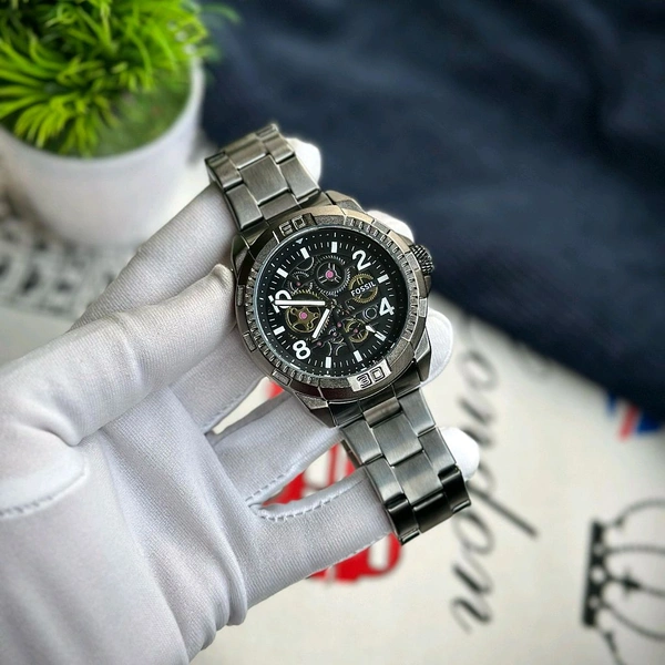 Analog Unique Quartz Movement Collection With High Quality Strap Best finishing Body & Case