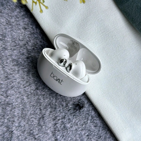 Bluetooth Truly Wireless In Ear Earbuds With Mic