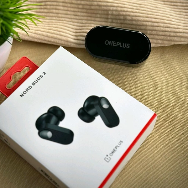 Bluetooth Truly Wireless In Ear Earbuds With Mic - Black