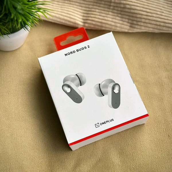 Bluetooth Truly Wireless In Ear Earbuds With Mic - White