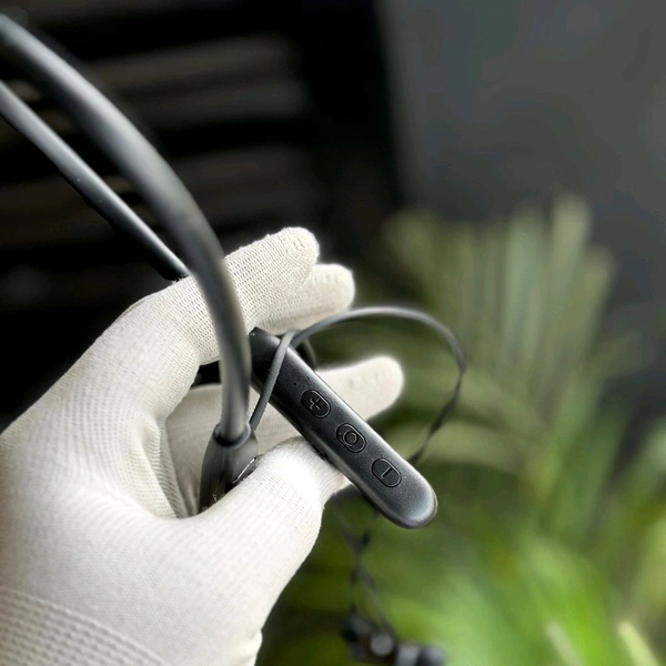 Bluetooth Truly Wireless In Neckband With Mic