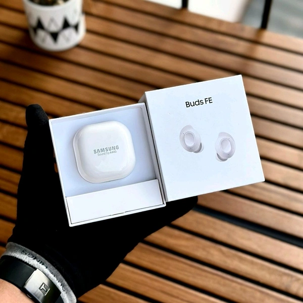 Buds Fe 2024 Wireless Charging Supporting Top Quality Collection, Bluetooth v5.0 Dual Connectivity