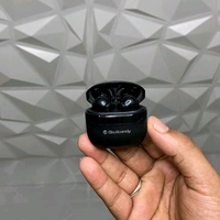 D07 Earbuds World Smallest Case Buds, Best Sound Quality, Hd Audio For Calling