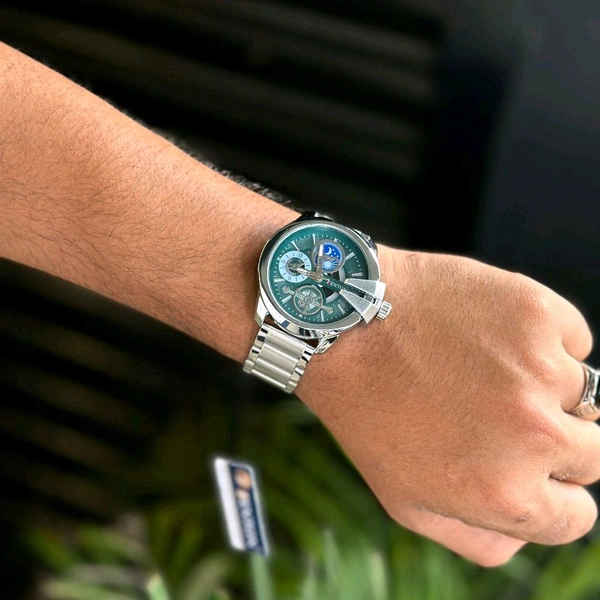 Fenton Analog Unique Quartz Movement Collection With High Quality Strap Best finishing Body & Case