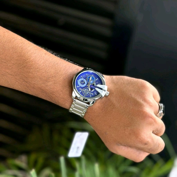 Fenton Analog Unique Quartz Movement Collection With High Quality Strap Best finishing Body & Case