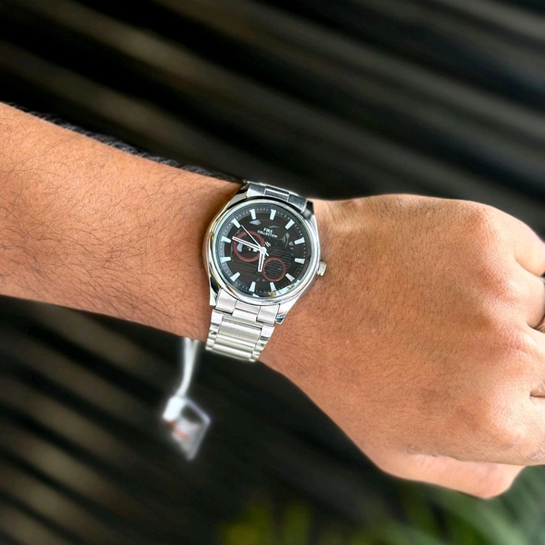 Fire Analog Quartz Movement Watch With High Quality Strap Best finishing Body & Case