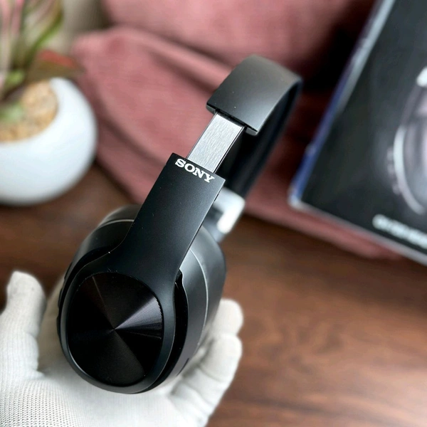 First Time In India 1:1 Master Replica High End Quality Headphone With Original Box Packaging (Pack Of 1)