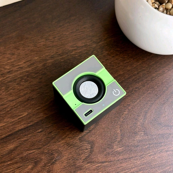 Mini Portable Square TidePlay Wireless Bluetooth Speaker Alloy Material HD Sound 5 W Bluetooth Speaker