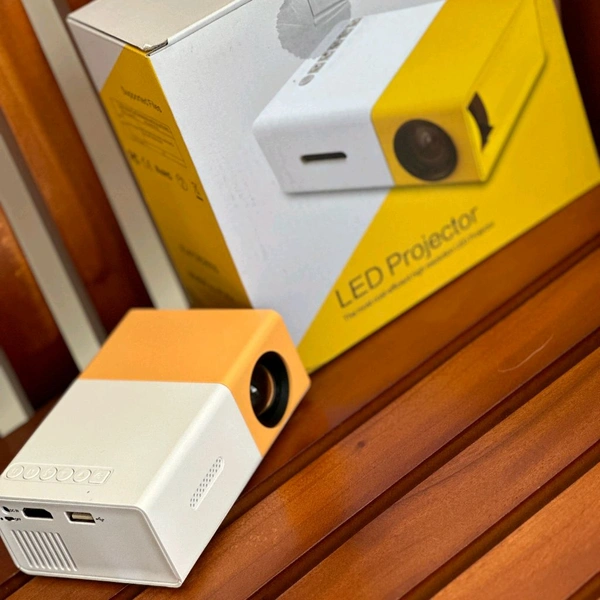 Mini Projector, Portable Movie Projector, Smart Home Projector