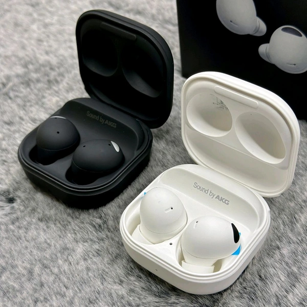 Most Awaited Budget Combo | Active 2 Amoled Display Smartwatch And Buds 2 Pro Best Quality Earphone