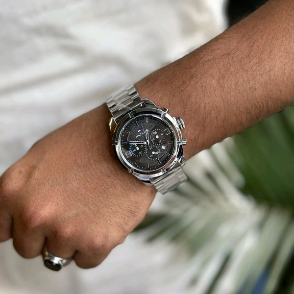 Most Demanded Analog Couturier Chronograph Quartz Movement High Quality Watch With High Quality Strap Best Finishing Body & Case - Silver