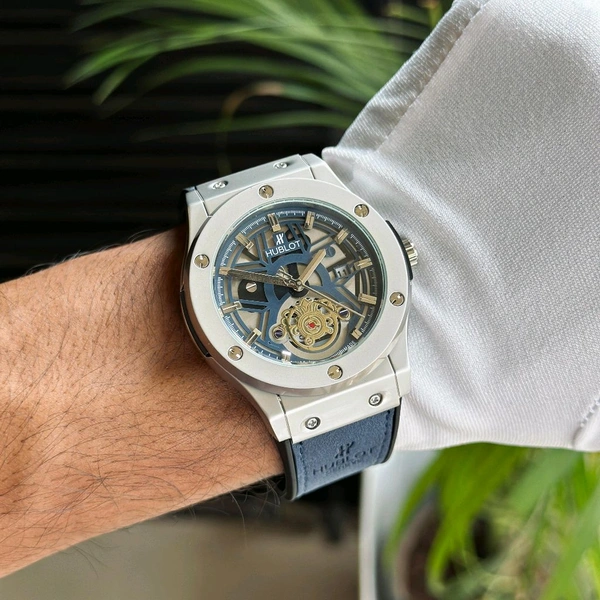 Most Demanded Analog Quartz Movement Collection With High Quality Strap Best finishing Body & Case