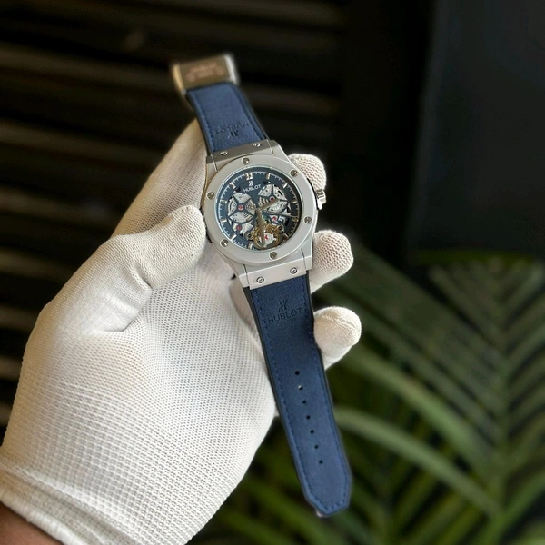 Most Demanded Analog Quartz Movement Watch With High Quality Strap Best finishing Body & Case