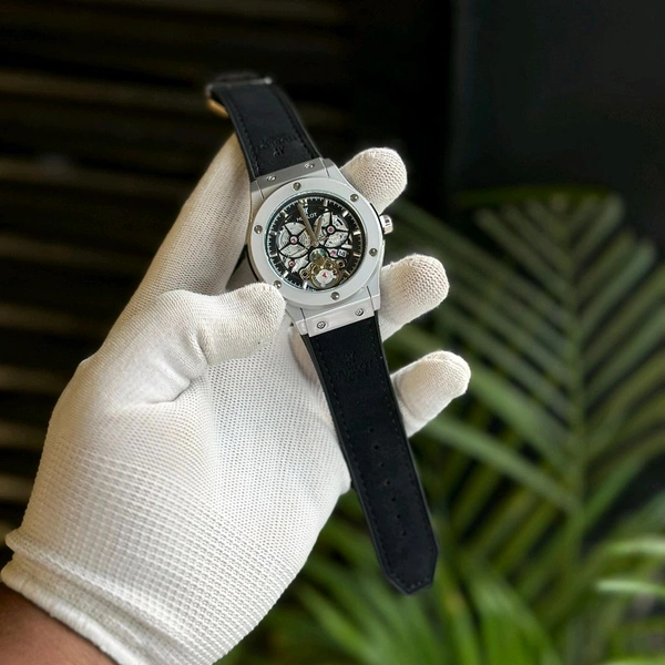 Most Demanded Analog Quartz Movement Watch With High Quality Strap Best finishing Body & Case