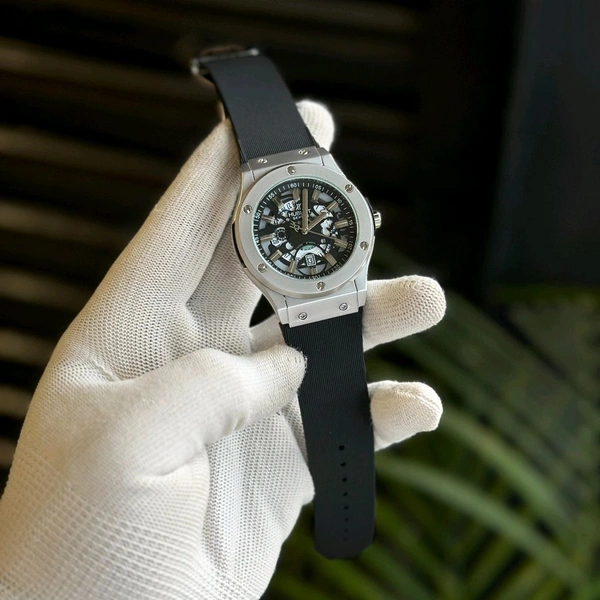 Most Demanded Analog Quartz Movement Watch With High Quality Strap Best finishing Body & Case