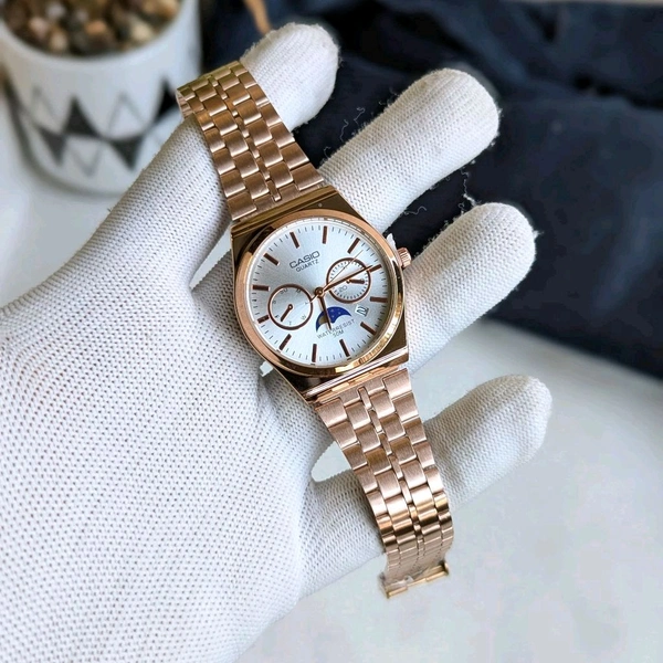 Most Demanded Analog Quartz Movement Watch With High Quality Strap Best finishing Body & Case