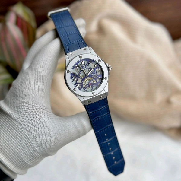 Most Demanded Budget Analog Quartz Movement Watch With High Quality Strap Best finishing Body & Case