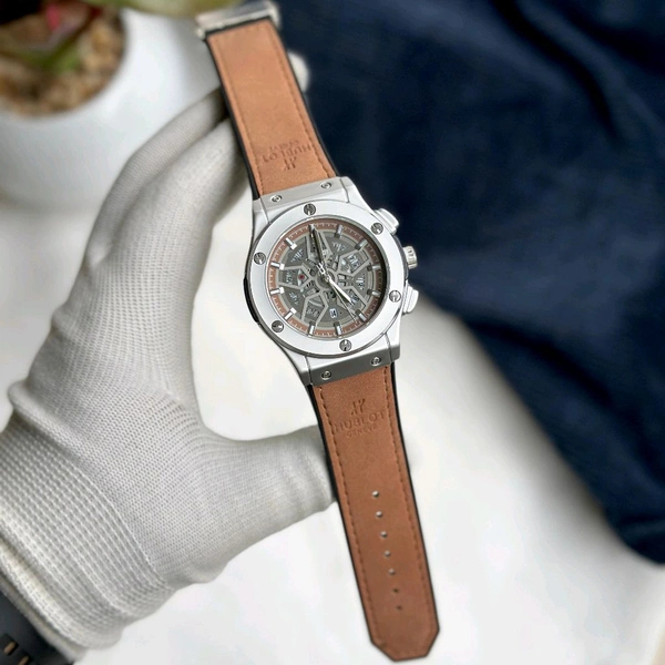 Most Demanded Budget Analog Quartz Movement Watch With High Quality Strap Best finishing Body & Case