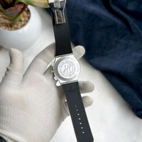 Most Demanded Budget Analog Quartz Movement Watch With High Quality Strap Best finishing Body & Case