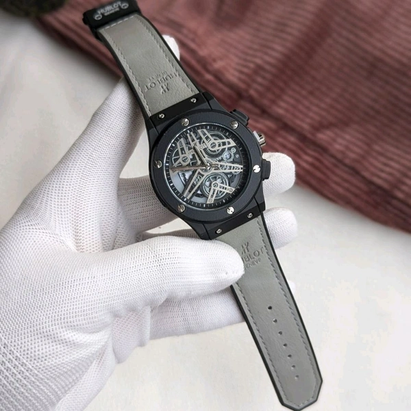 Most Demanded Budget Analog Quartz Movement Watch With High Quality Strap Best finishing Body & Case