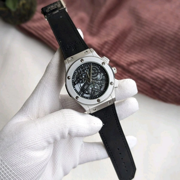 Most Demanded Budget Analog Quartz Movement Watch With High Quality Strap Best finishing Body & Case