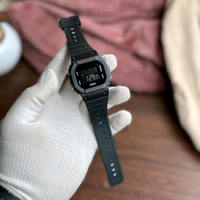 Most Demanded Digital High Quality Quartz Watch With High Quality Strap Best finishing Body & Case