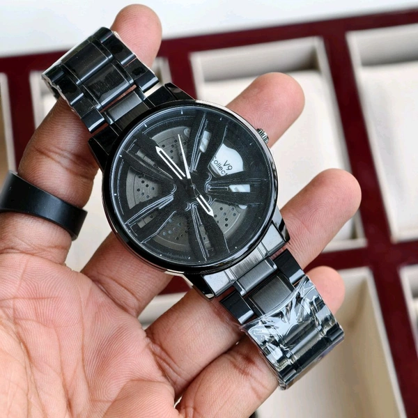 Most Demanded Non Gyro Quartz Movement Watch With High Quality Strap Best finishing Body & Case - White