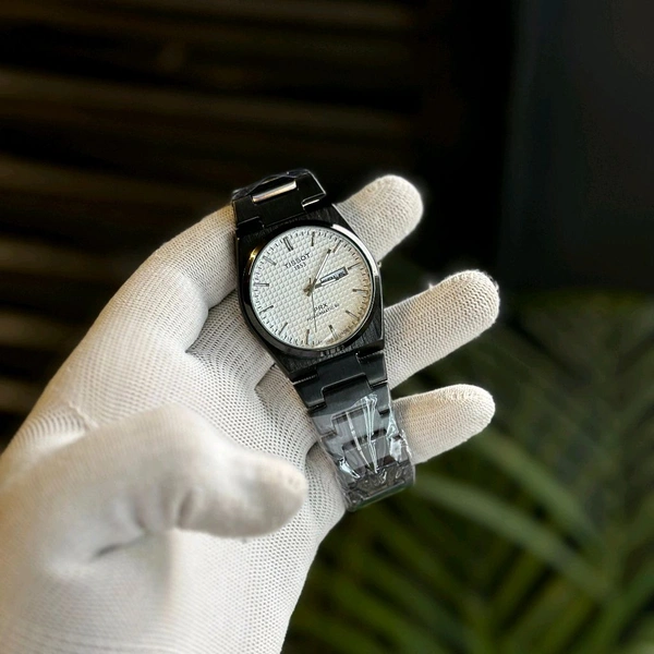 Most Demanded Trending Analog Watch | Analog Quartz Movement Watch With High Quality Strap Best Finishing Body & Case