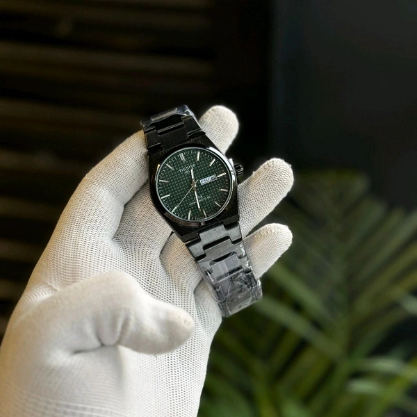 Most Demanded Trending Analog Watch | Analog Quartz Movement Watch With High Quality Strap Best Finishing Body & Case