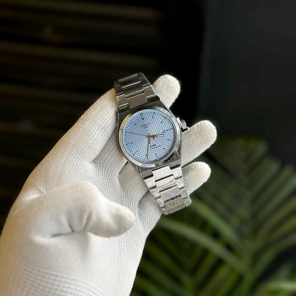 Most Demanded Trending Analog Watch | Analog Quartz Movement Watch With High Quality Strap Best Finishing Body & Case