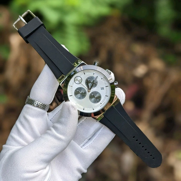 Movad0 Analog Quartz Movement Premium Collection With High Quality Strap Best finishing Body & Case - Silver