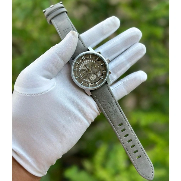 New High Quality Analog Quartz Movement Watch With High Quality Strap Best finishing Body & Case