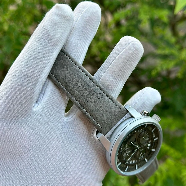 New High Quality Analog Quartz Movement Watch With High Quality Strap Best finishing Body & Case