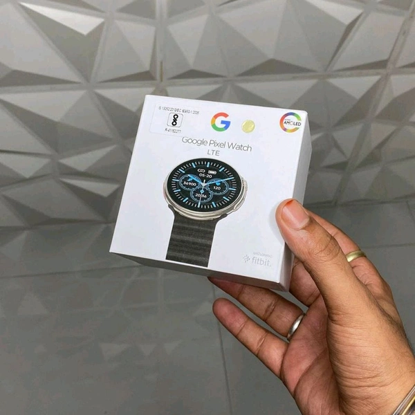 New One Pixel Watch, Pure Premium Quality Display, Wireless fast charger With Google logo on On/off