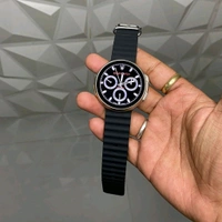 New One Pixel Watch, Pure Premium Quality Display, Wireless fast charger With Google logo on On/off