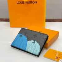New Top Notch Quality Wallet With Brand Box, Card