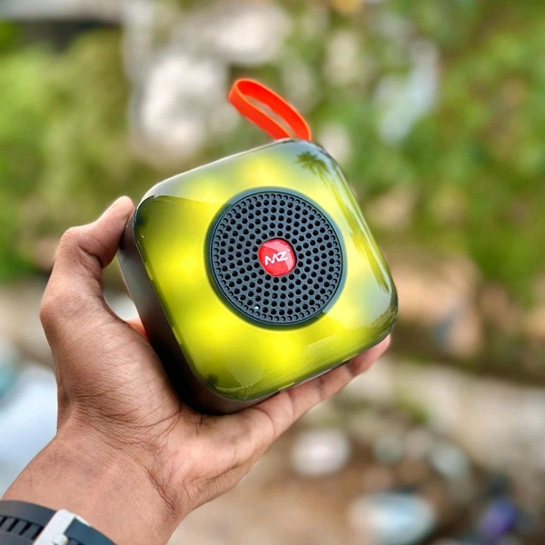 Portable Bluetooth Speaker Dynamic Thunder Sound 1200MAH Battery RGB 5 W Bluetooth Speaker Multicolor, Stereo Channel