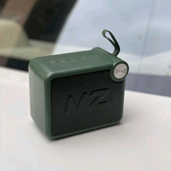 Portable Bluetooth Speaker Dynamic Thunder Sound, 1200mah Battery 5 W Bluetooth Speaker. Stereo Channel