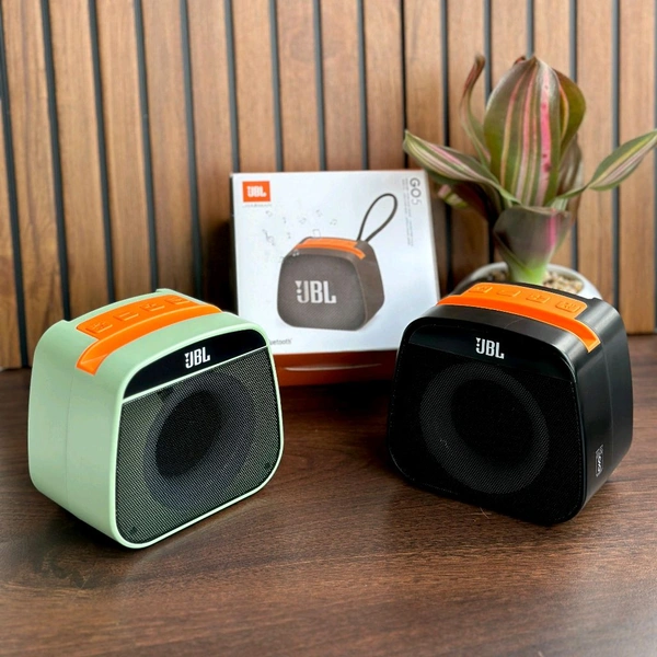 Portable Wireless Bluetooth Speaker for Playing Music On Mobile Phones, Portable Wireless Speaker with Lighting, Loud Stereo Sound, Dual Pairing, Small Outdoor Speaker Wireless, Suitable for Parties, Camping