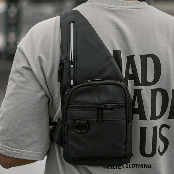 Premium Vintage Arts Bag | Ultra Sporty Messenger Sling Bag For Multipurpose Use - Black