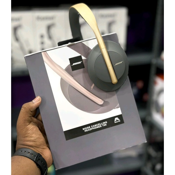 Presenting You All New 700 Headphones. 1:1 Master Quality | Typ-C Fast Charging Port With Aux Cable