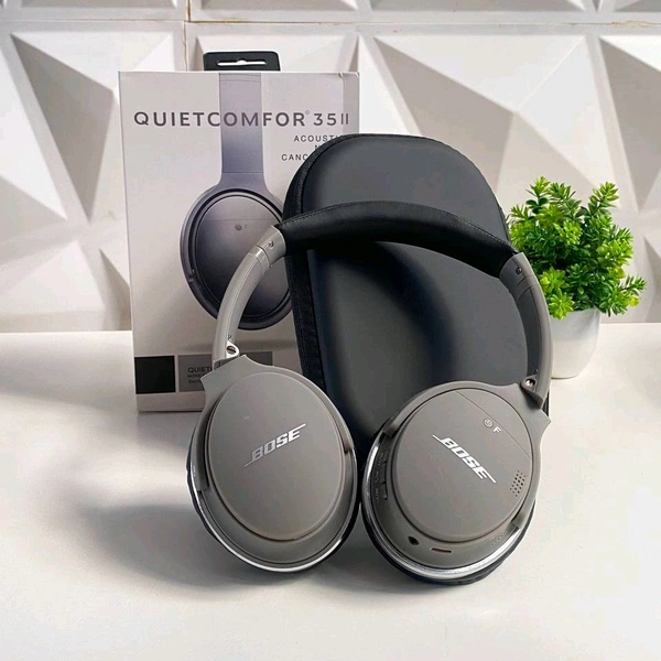 QC 35 II Premium Headphone, Wireless And Connected With IOS & Android