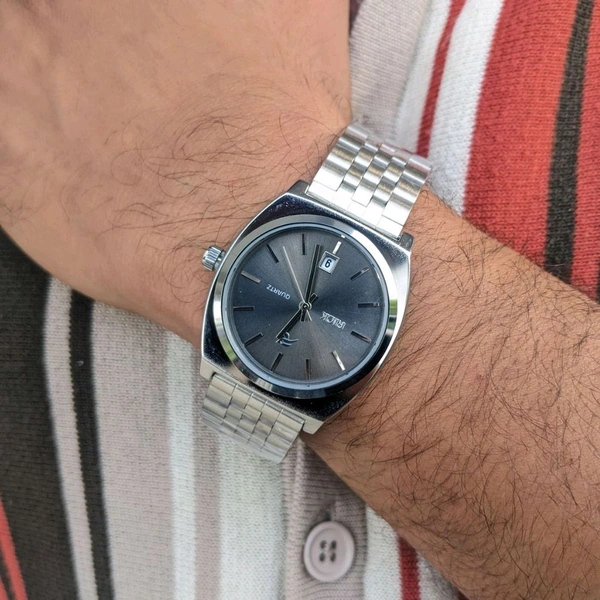 Rick Analog Quartz Movement Watch With High Quality Strap Best finishing Body & Case - Gray